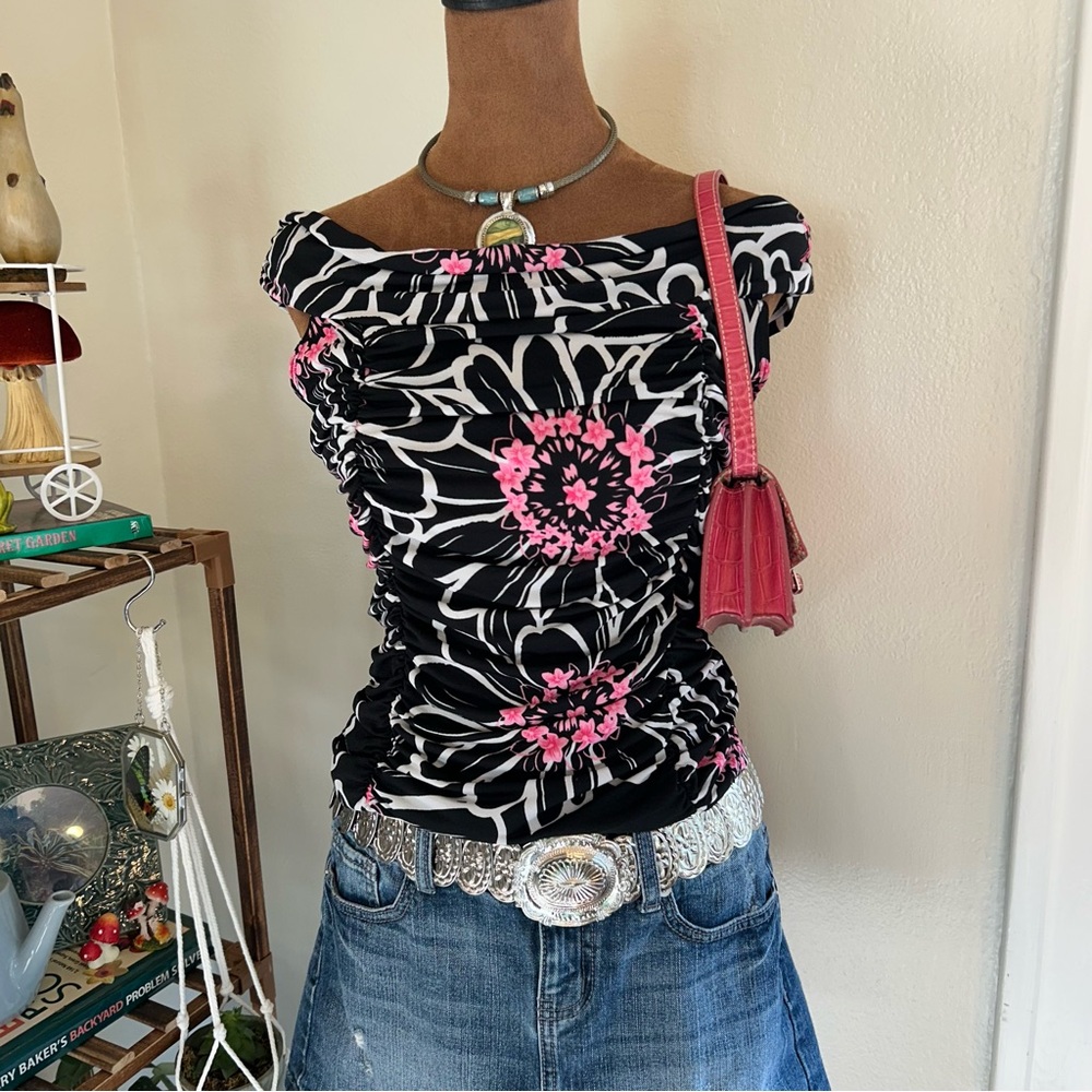 Moa Moa black off the shoulder ruched top w pink & white oversized floral design